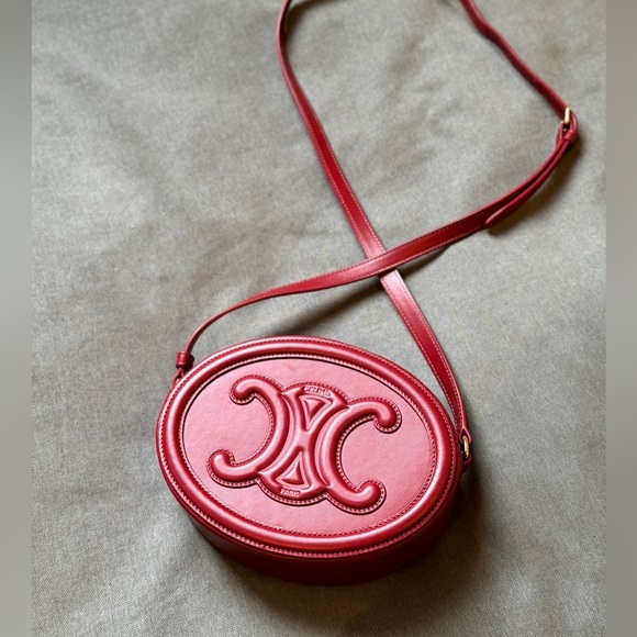 SOLD - CELINE Oval Triomphe Crossbody Bag - Picture 2 of 8
